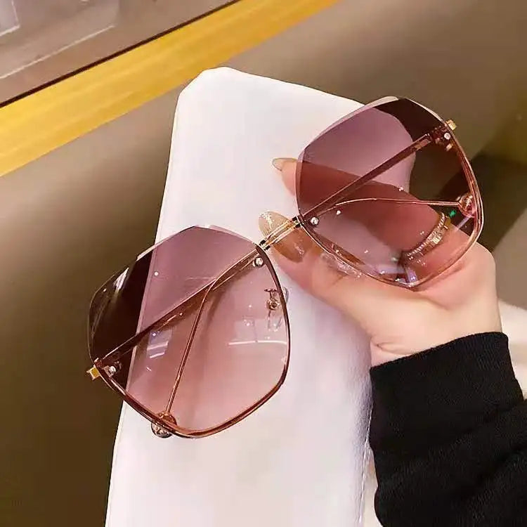 Designer Gradient Round Sunglasses