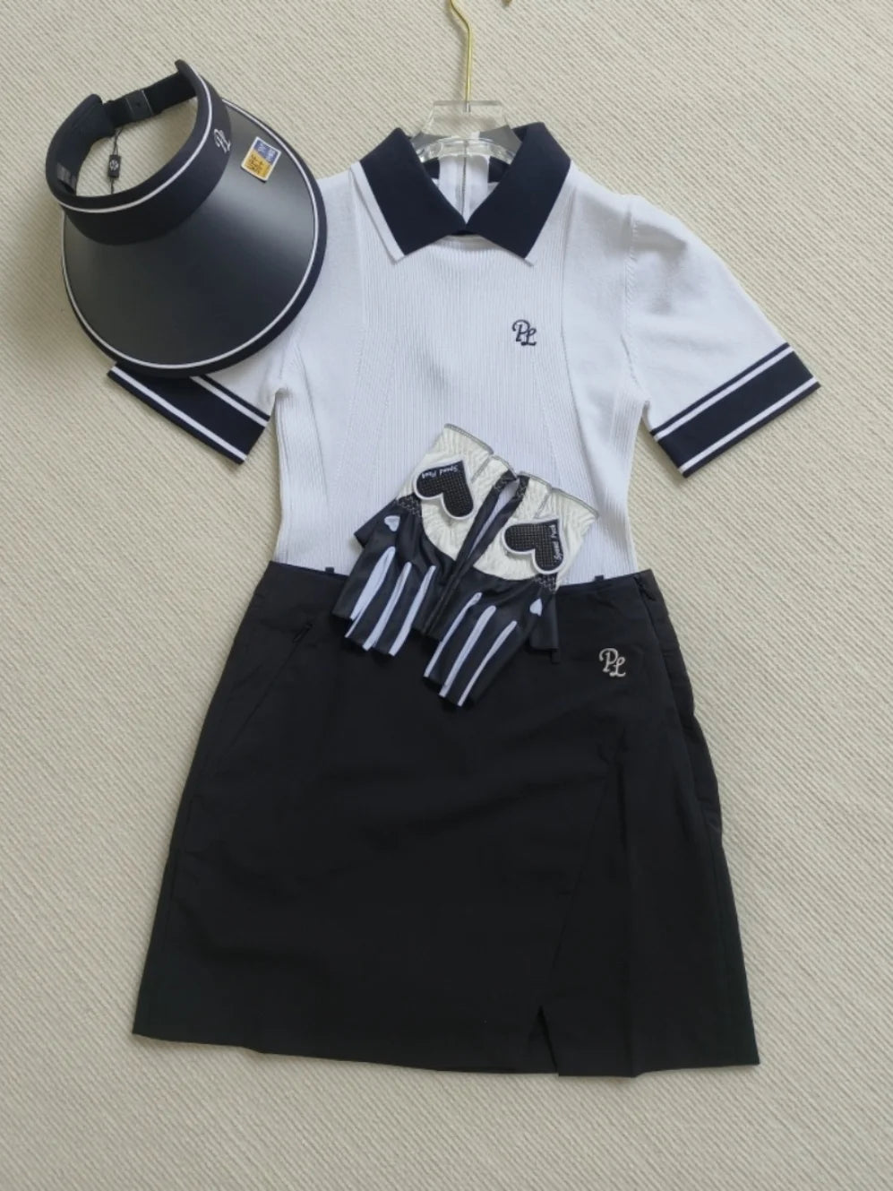 Golf Set - Short-Sleeved T-Shirt & Breathable Skirt