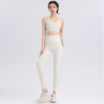 2-Piece Women's Yoga Set - Crop Top and Leggings