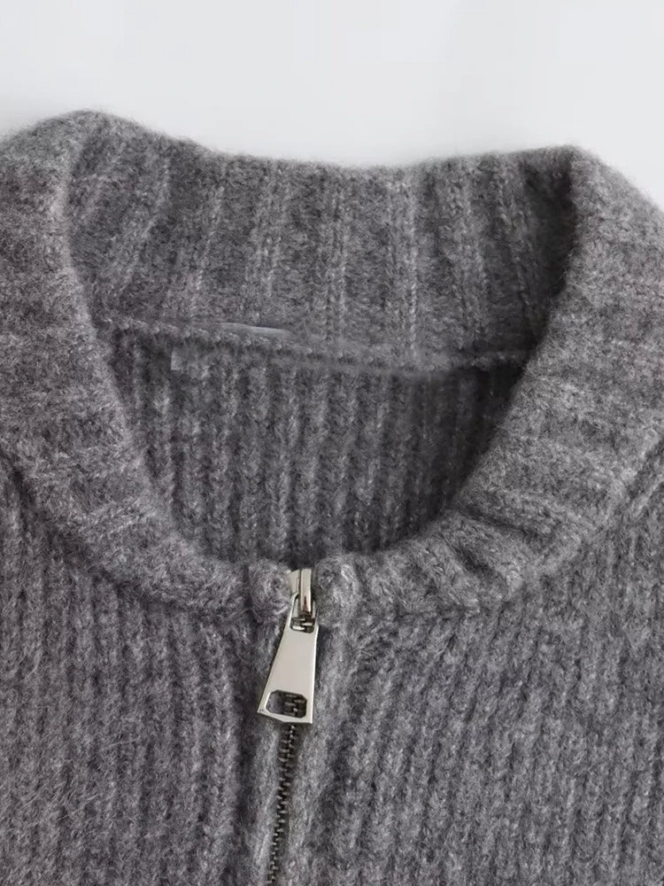 Pull en tricot gris élégant avec fermeture éclair pour femme