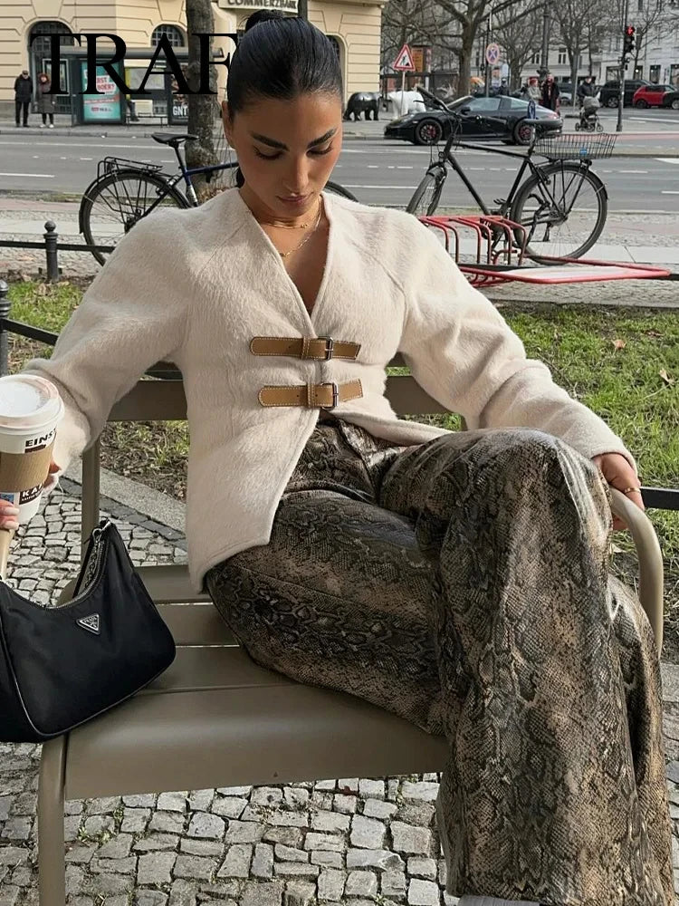 Veste en laine élégante vintage en cuir blanc avec boucle