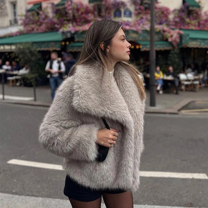 Manteau de luxe en fausse fourrure de renard dégradé